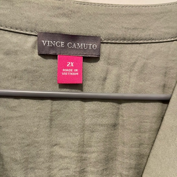 Vince Camuto. Plus size 2x. Green V-neck sleeveless georgette top. - Picture 2 of 5